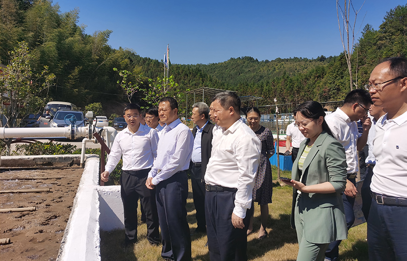 贛州市市委副書記、市長李克堅(jiān)一行蒞臨挺進(jìn)環(huán)保定南上下營稀土尾水處理站調(diào)研督導(dǎo)